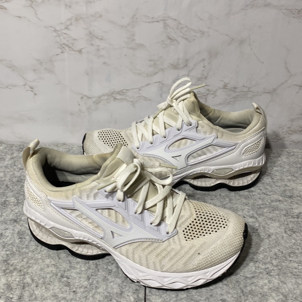 Mizuno Wave Creations Waveknit Shoes - Picture 10 of 12